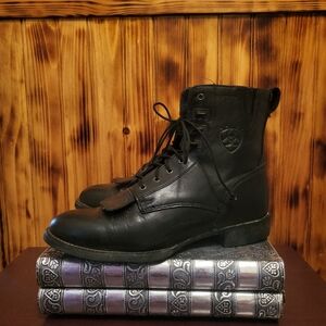 VINTAGE 8.5W ARIAT KILTIE BOOTS